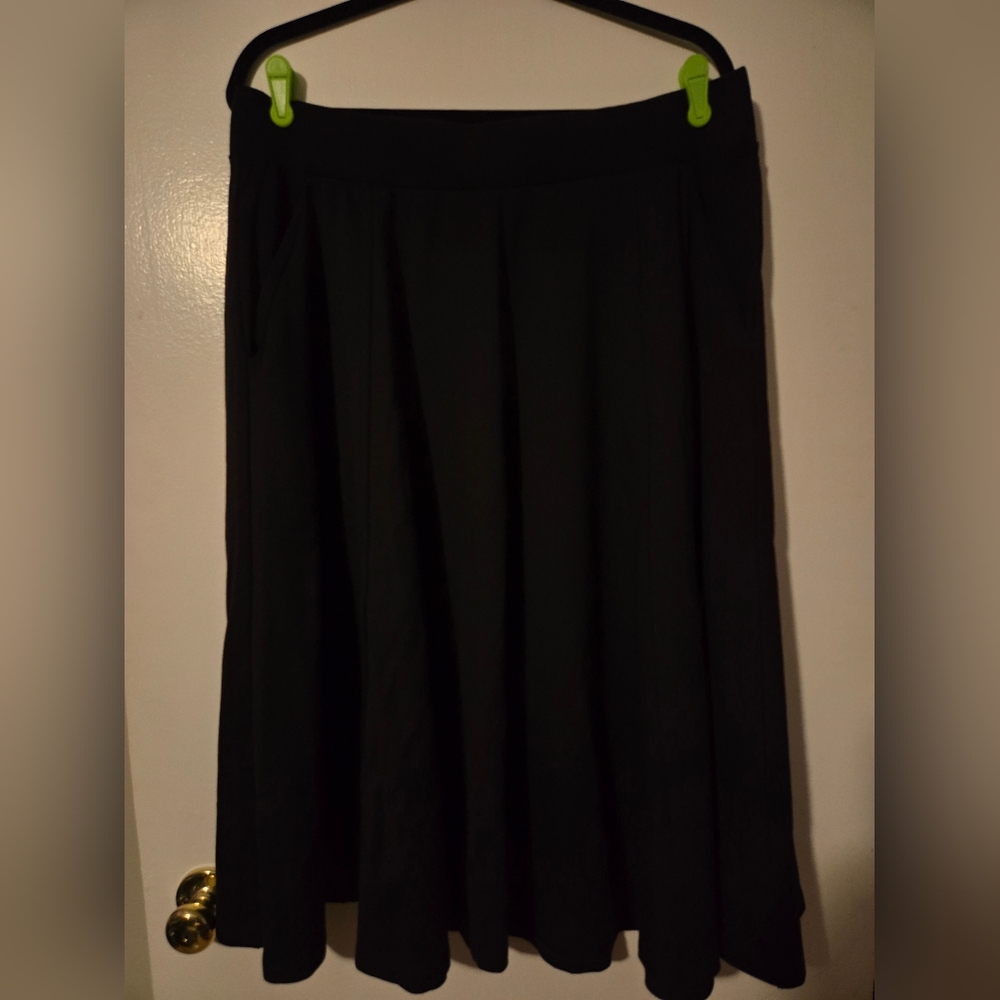 Torrid Stretchy Circle Skirt Size 1 Midi With Pockets - Picture 5 of 5